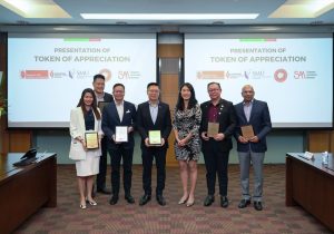 Singapore Association of Myanmar (SAM) signed an MoU with Singapore Management University (SMU) and three other Overseas Business Chambers
